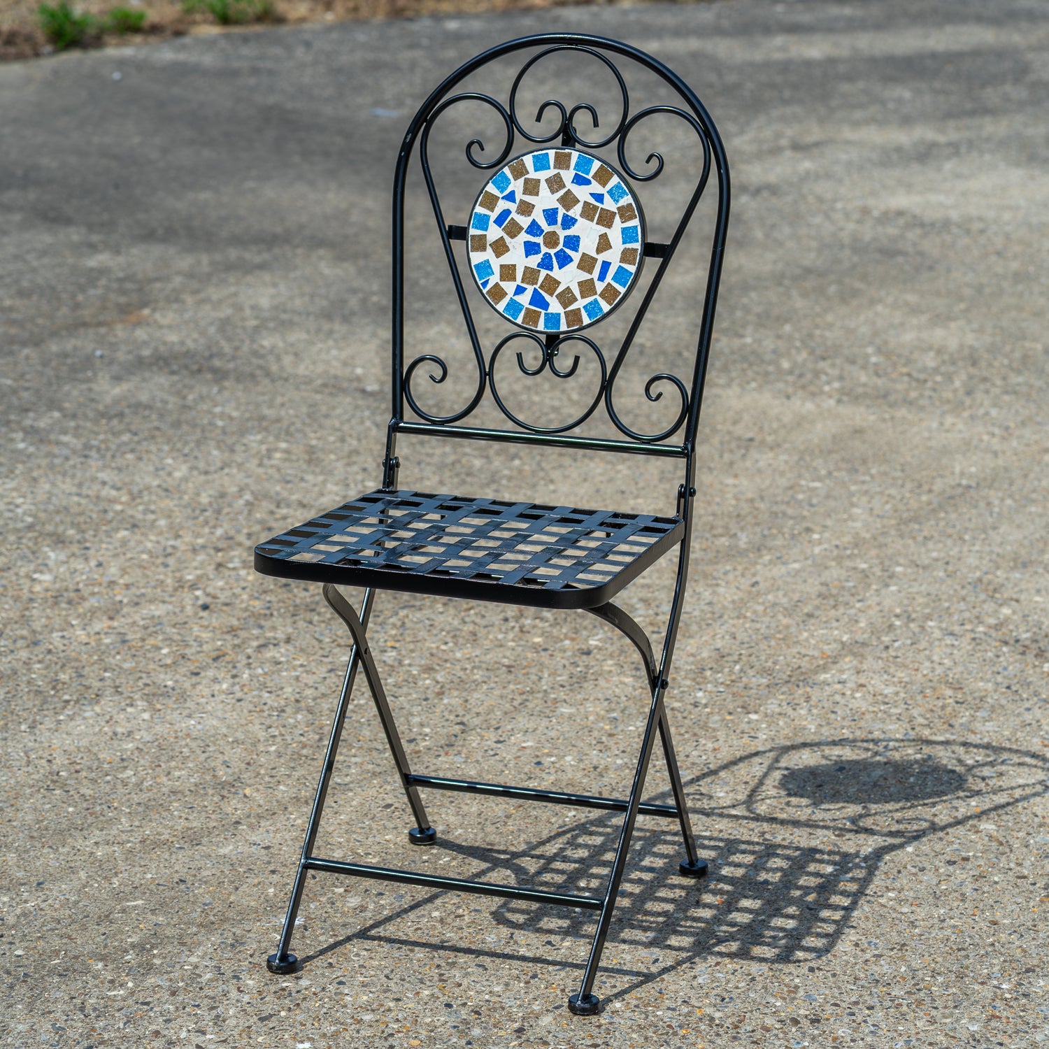 Folding Garden Bistro Chairs – Folding Metal Outdoor Chairs, Blue Tile Design x 2