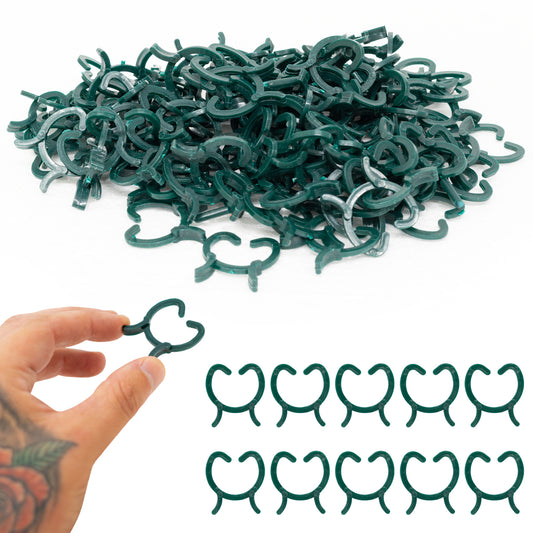 Pack of 200 Woodside tomato and climbing plant support clips for securing plants to canes and trellis.