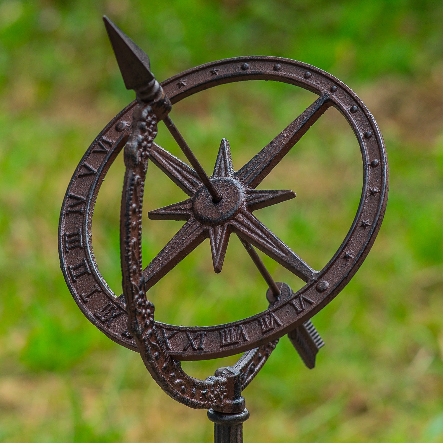 Woodside Cast Iron Garden Sundial, Antique Ornamental Outdoor Décor
