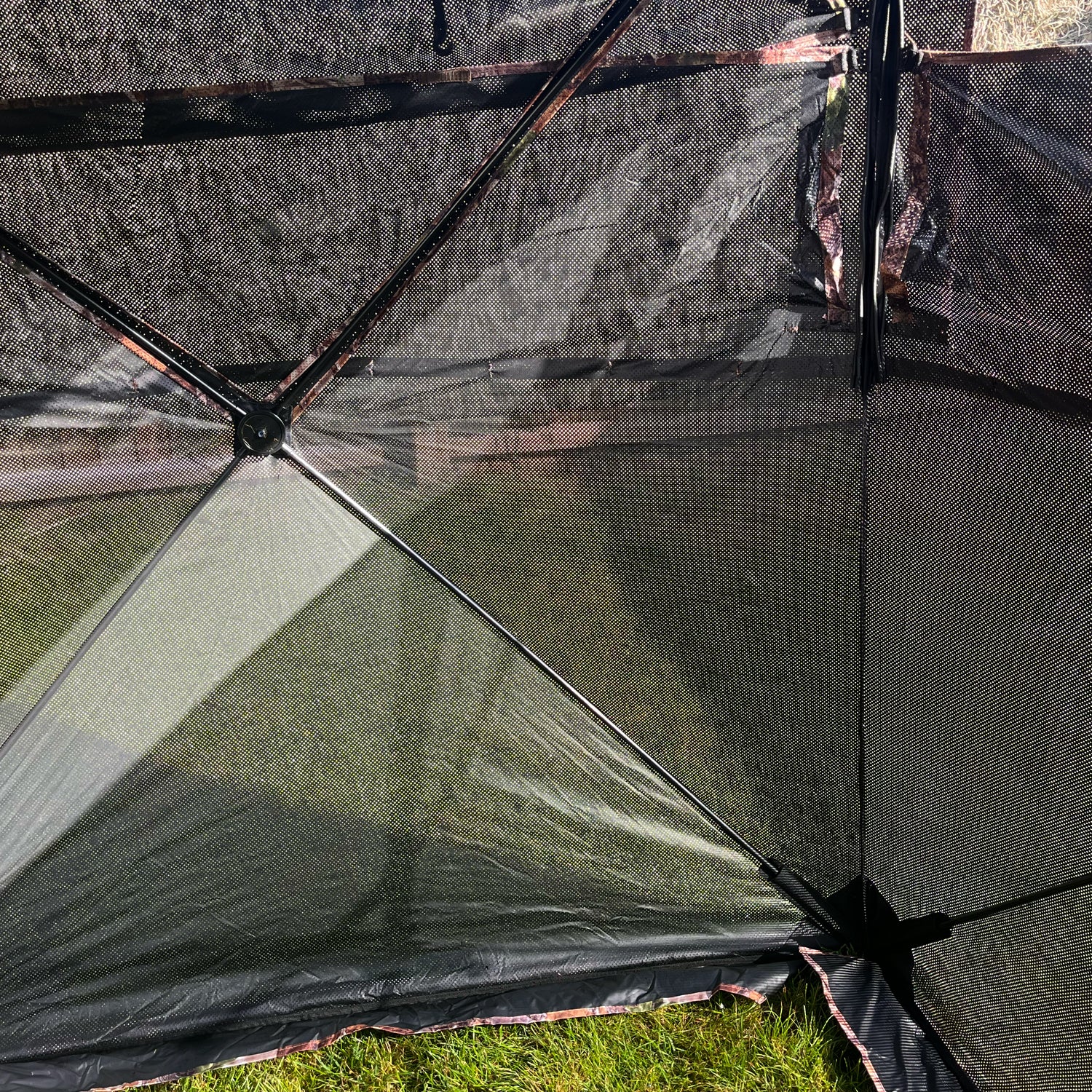 Nitehawk 2-3 Person Pop Up See Through 270 Degree Hunting Blind/Shooting Tent