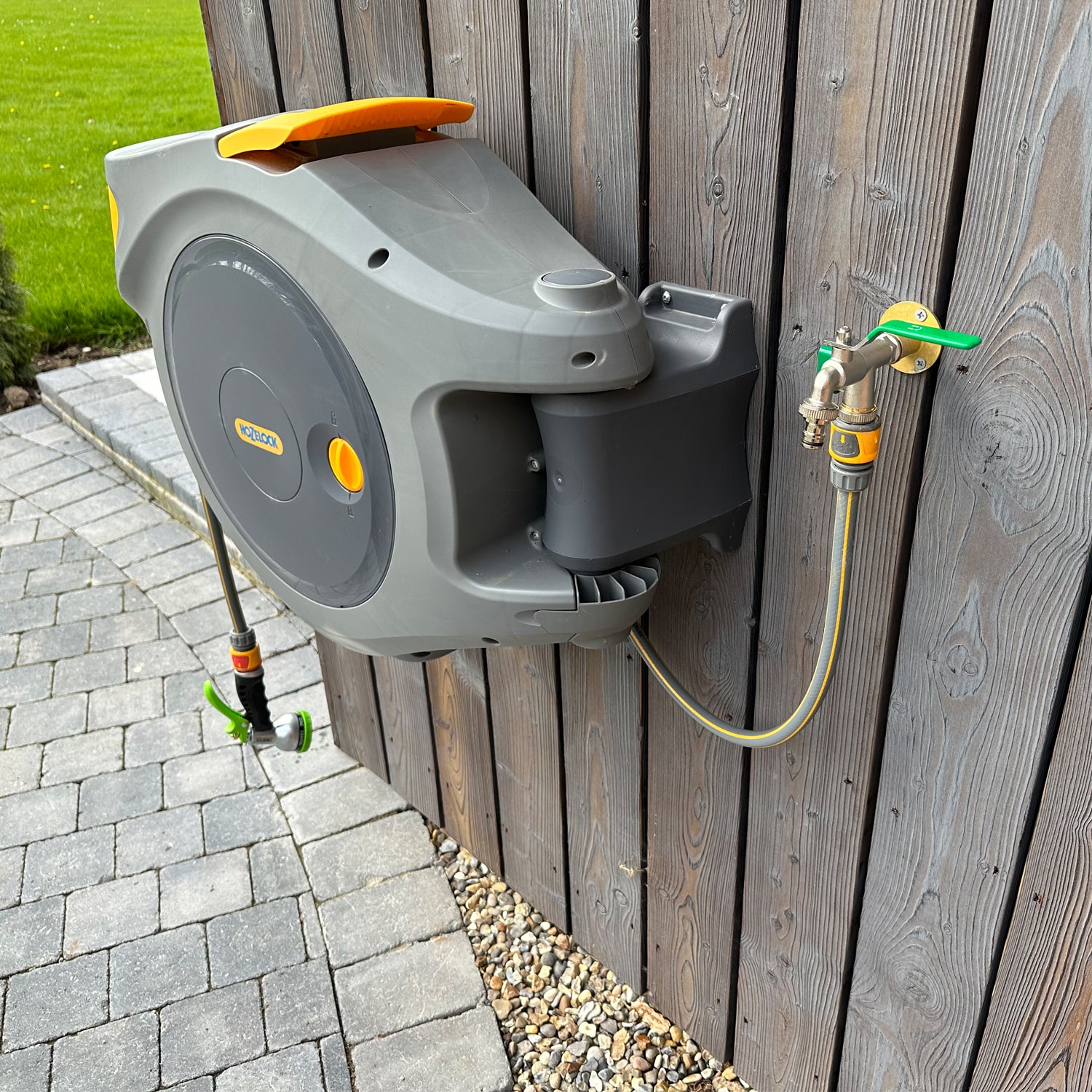 Woodside Brass Nickelplated ½†Double Outlet Garden Tap, 2 x ¾†Hose Connectors