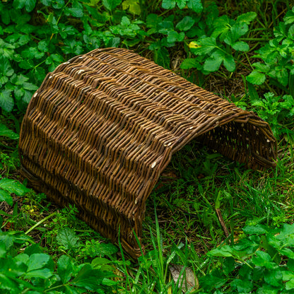 Woodside Rabbit/Guinea Pig Wicker Bridge, Wooden Pet Shelter for Small Animals