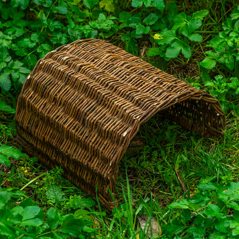 Woodside Rabbit/Guinea Pig Wicker Bridge, Wooden Pet Shelter for Small Animals