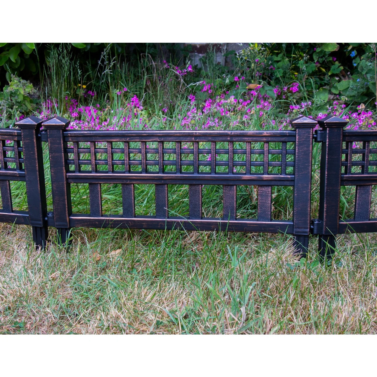 Woodside 8 Pack Bronze Decorative Plastic Garden Fence Panels – Flower Border & Lawn Edging