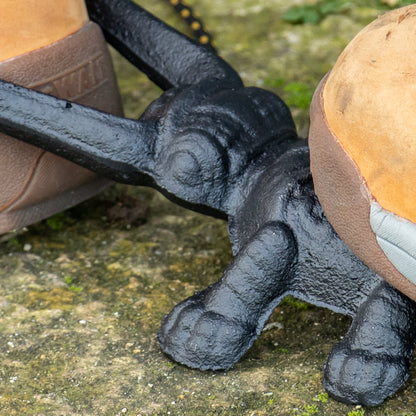 Oxbridge 2 Pack Heavy Duty Cast Iron Beetle Boot Jacks – Black Garden Wellie Removers for Easily Taking Off Muddy Boots