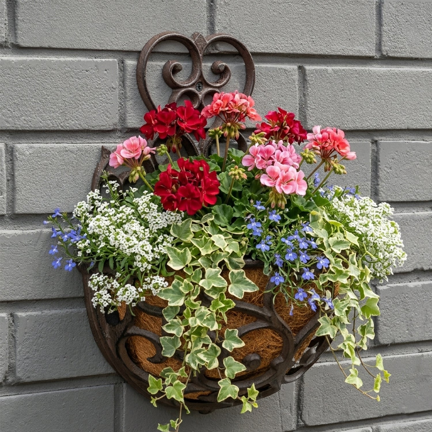 Woodside Cast Iron Wall Mounted Hanging Garden Planter Basket with Coco Liner