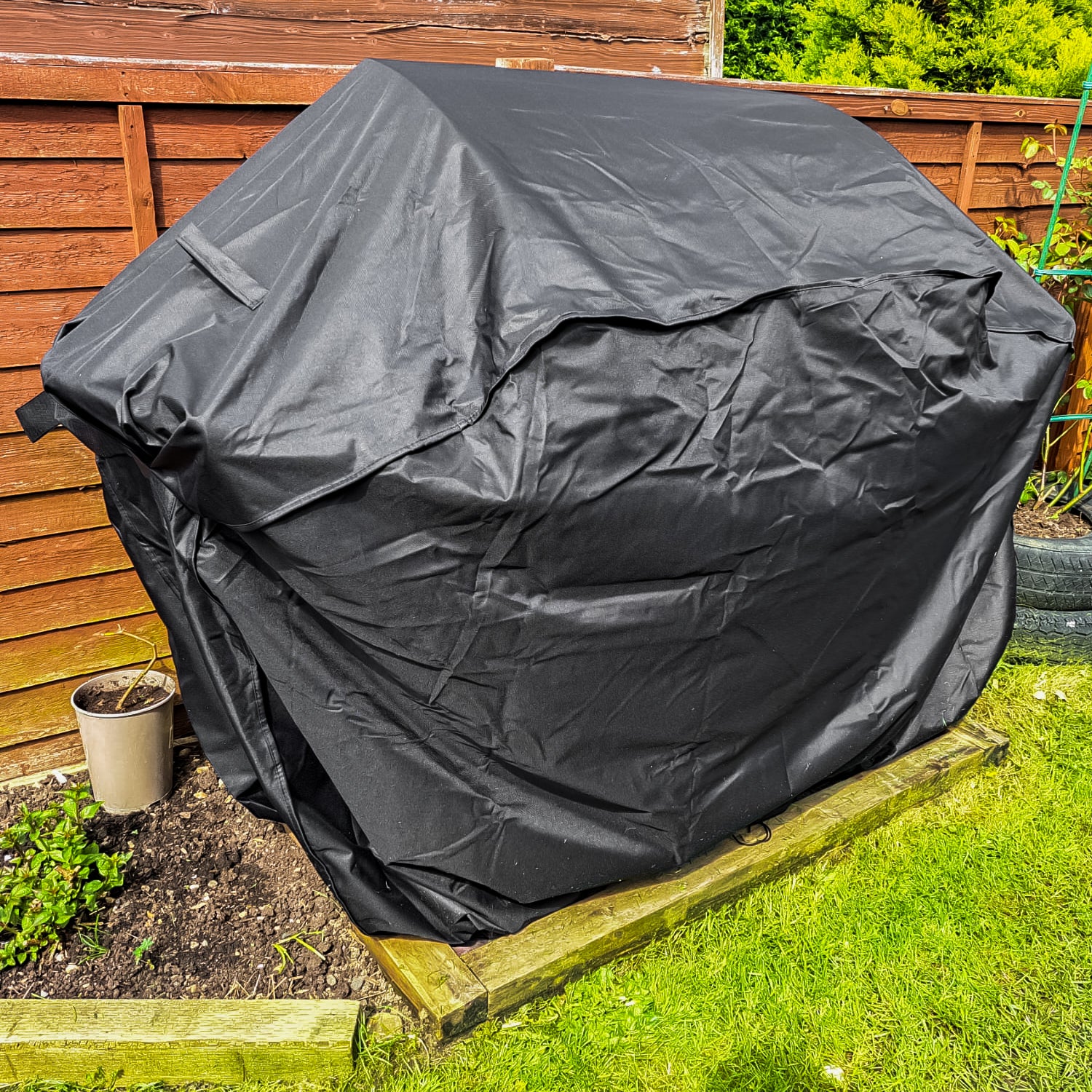 Woodside Black Premium Waterproof Garden Barbecue/BBQ Grill Cover