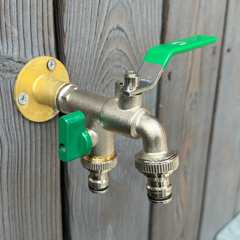 Woodside Brass Nickelplated Â½â€ Double Outlet Garden Tap, 2 x Â¾â€ Hose Connectors