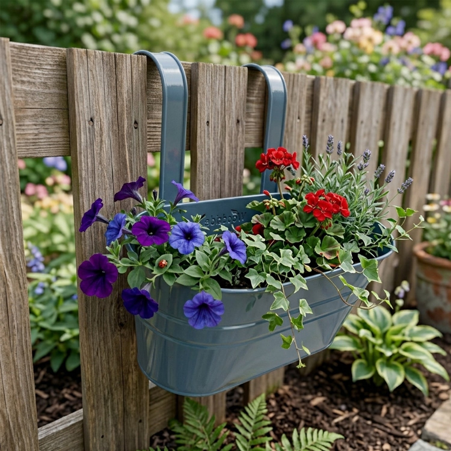 Woodside 4 Pack Metal Hanging Basket Planters – Durable Green Steel Balcony & Fence Flower Pots